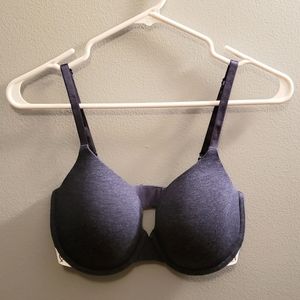 🆕️ Victoria's Secret T-Shirt Lightly Lined Demi